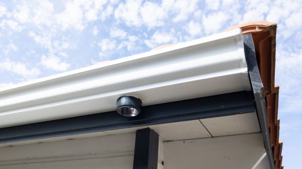 Seamless Gutters Installation in Alpharetta